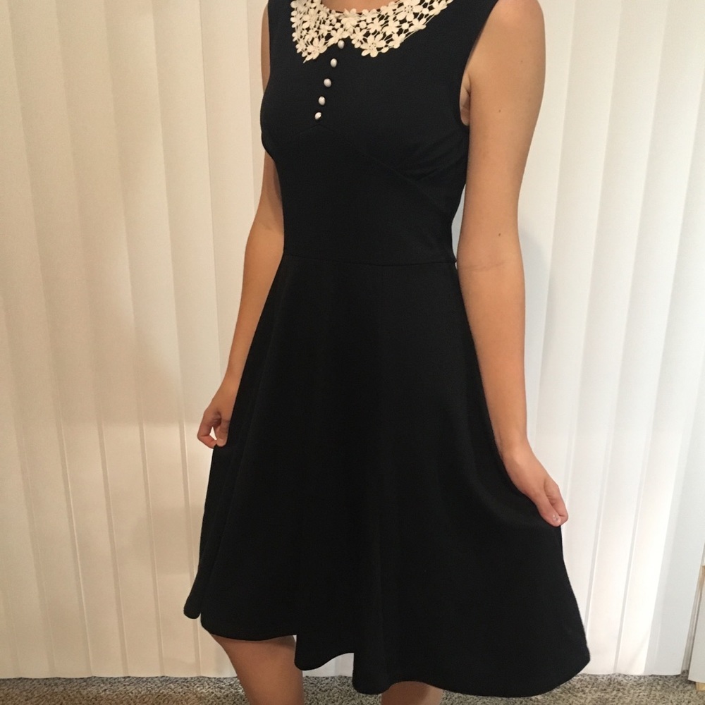 Adorable Black Vintage-Style Dress
